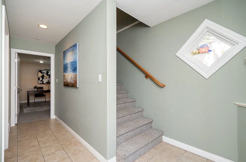15645 PACIFIC AVENUE, White Rock BC V4B 1S1, White Rock BC — Residential for Sale - Photo 2