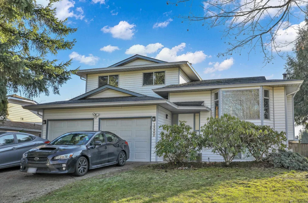 House for sale at 15662 91a Avenue Surrey British Columbia - MLS: R3085326