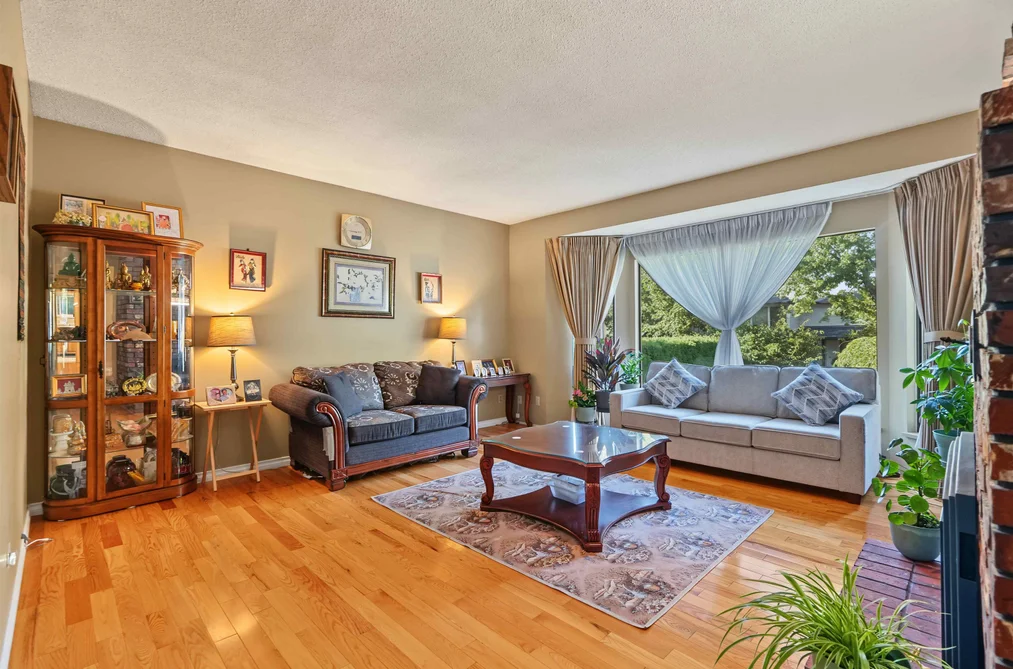 15676 97A Avenue, Surrey, BC - MLS: R3164614 - Photo 4