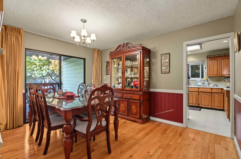 15676 97A Avenue, Surrey, BC - MLS: R3164614 - Photo 8