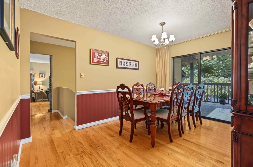 15676 97A Avenue, Surrey, BC - MLS: R3164614 - Photo 9