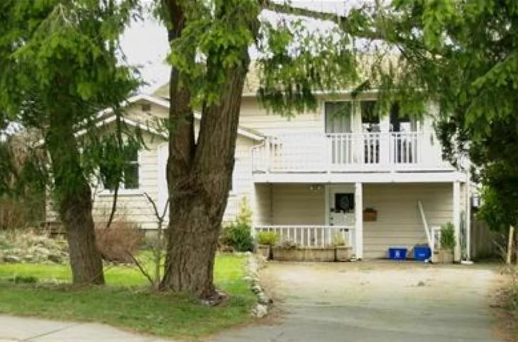 House for sale at 15695 Thrift Avenue White Rock British Columbia - MLS: R3106543