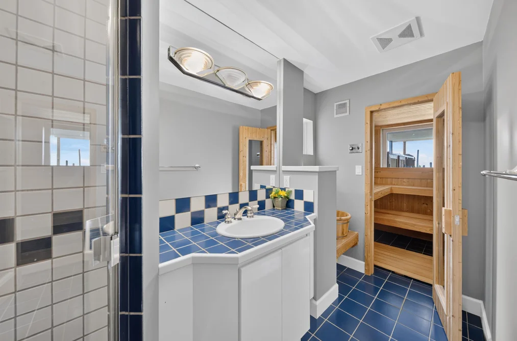 1572 CHIPPENDALE COURT, West Vancouver, BC — Residential for Sale — Photo 36 of 40