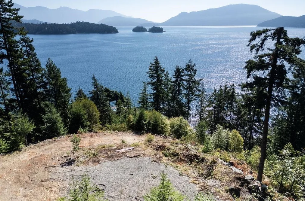 Property for sale at 1573 Smith Road Gibsons British Columbia - MLS: R3158301