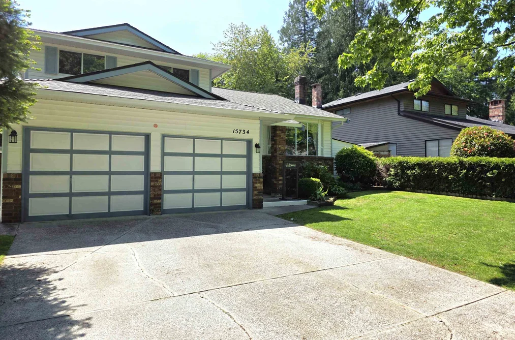 House for sale at 15734 97a Avenue Surrey British Columbia - MLS: R3119951