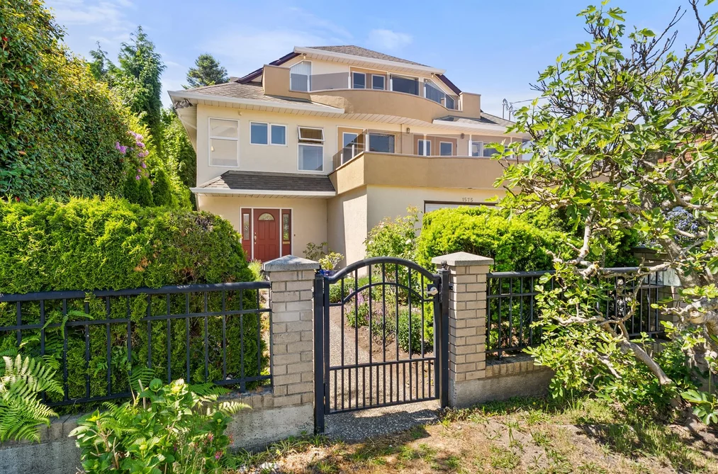 1575 BEACH GROVE ROAD, Delta BC V4L 1P2, Delta BC — Residential for Sale - Photo 2