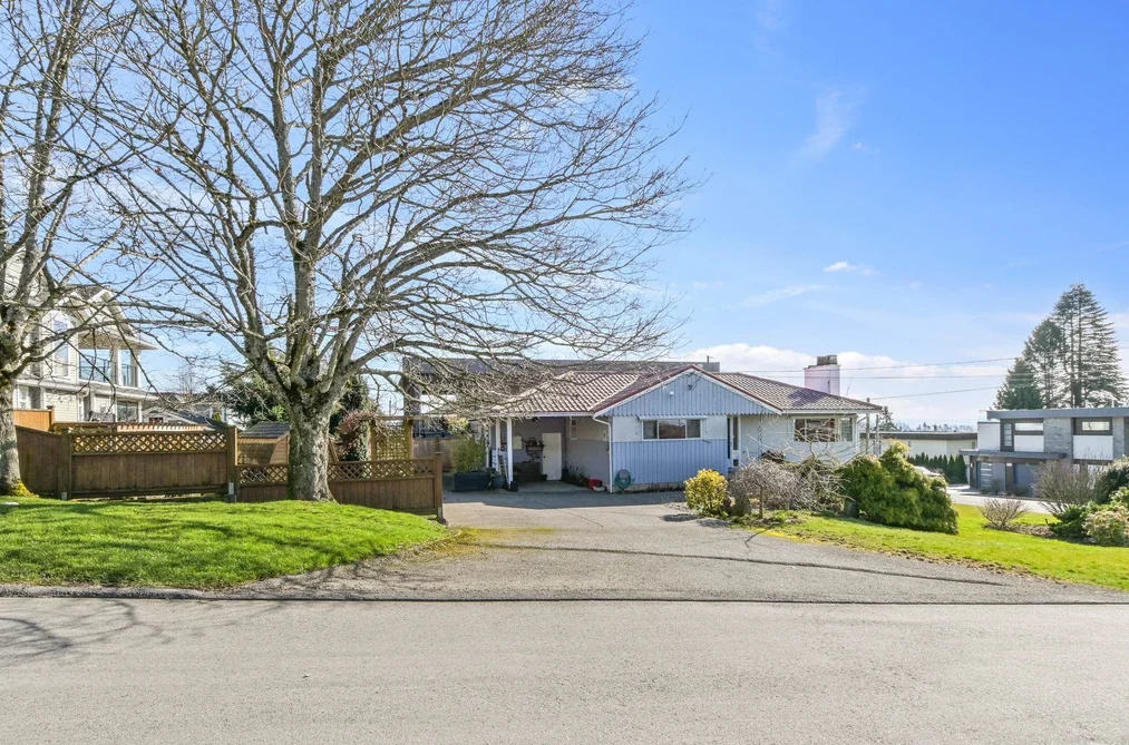 House for sale at 15761 Cliff Avenue White Rock British Columbia - MLS: R3094248