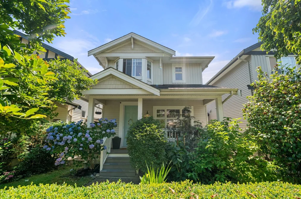 House for sale at 15766 23b Avenue Surrey British Columbia - MLS: R3143638