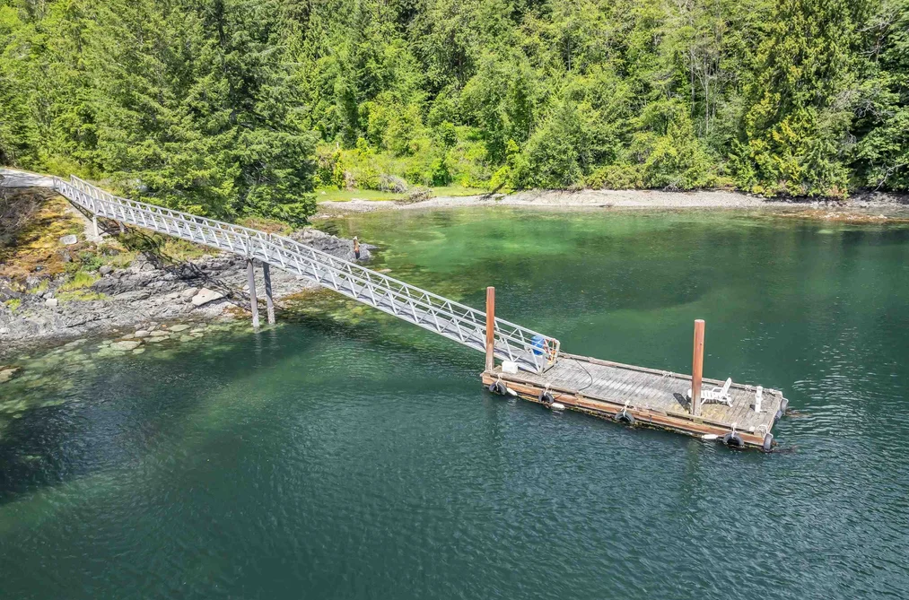 15781 EAST EGMONT SHORELINE, Egmont BC V0N 1N0, Egmont BC — Residential for Sale - Photo 3