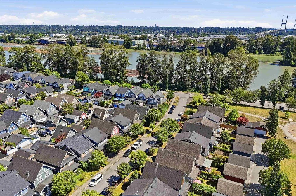 158 DOCKSIDE COURT, New Westminster, BC — Residential for Sale — Photo 3 of 34