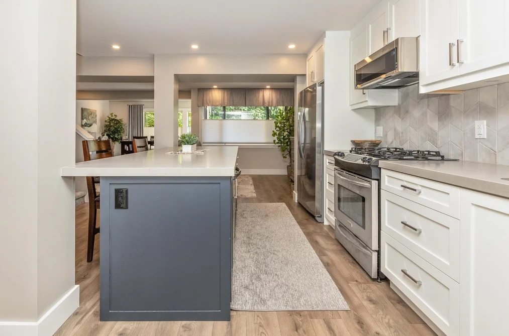 15804 MCBETH ROAD, Surrey BC V4A 5X3, Surrey BC — Residential for Sale - Photo 2