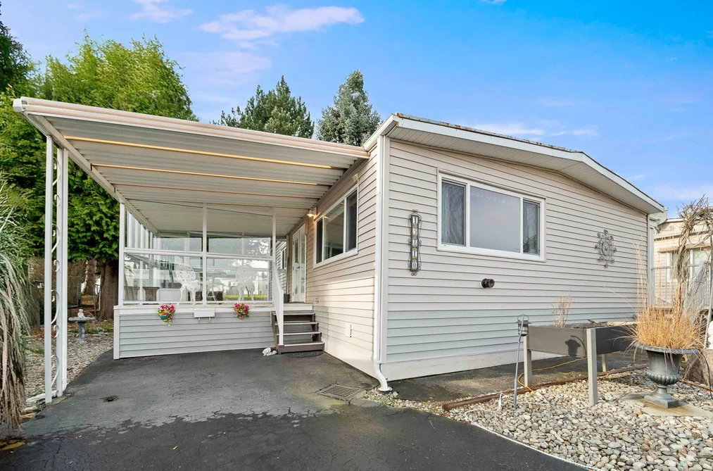 Manufactured Home for sale at 15810 Norfolk Road Surrey British Columbia - MLS: R3082848