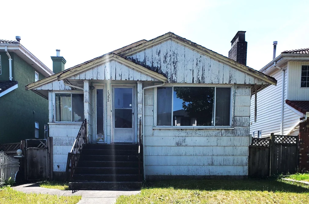 1582 E 49th Ave, Vancouver, BC - MLS: R3177972