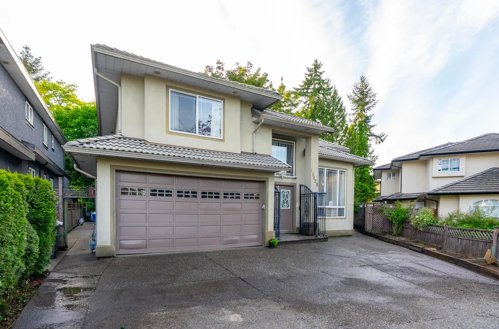 15829 87A AVENUE, Surrey BC V4N 4Z5, Surrey BC — Residential for Sale - Photo 2
