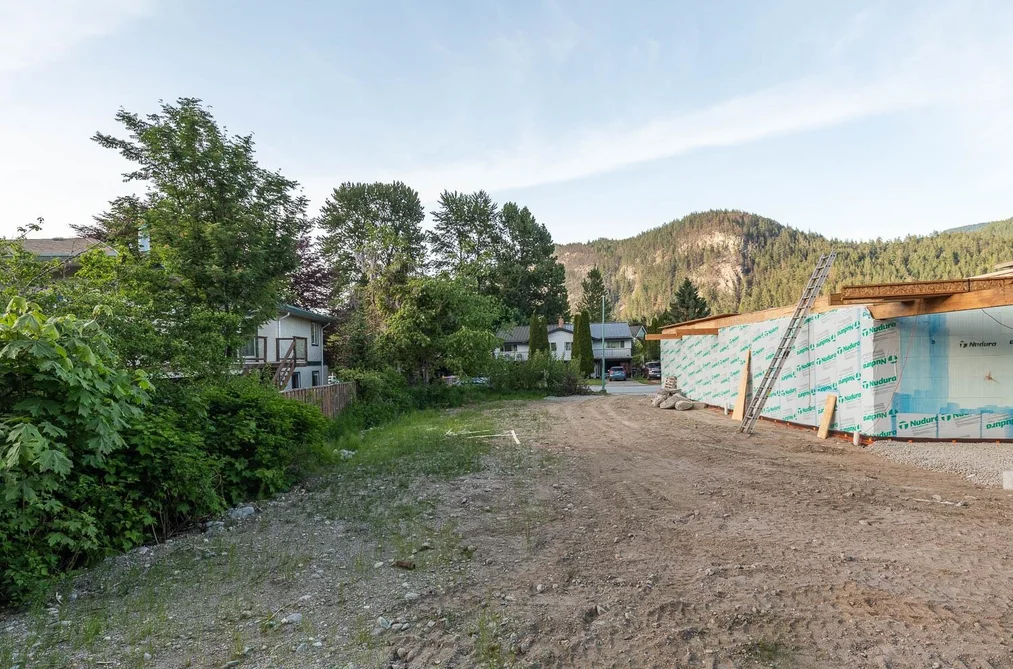 1583 EAGLE RUN DRIVE, Squamish BC V8E 1M1, Squamish BC — Land for Sale - Photo 2