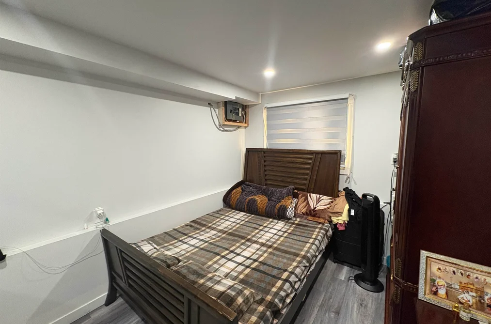 15847 RUSSELL AVENUE, White Rock BC V4B 2S5, White Rock BC — Residential for Sale — Photo 12 of 16