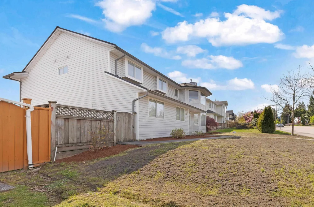15852 100 AVENUE, Surrey BC V4N 2B3, Surrey BC — Residential for Sale - Photo 2