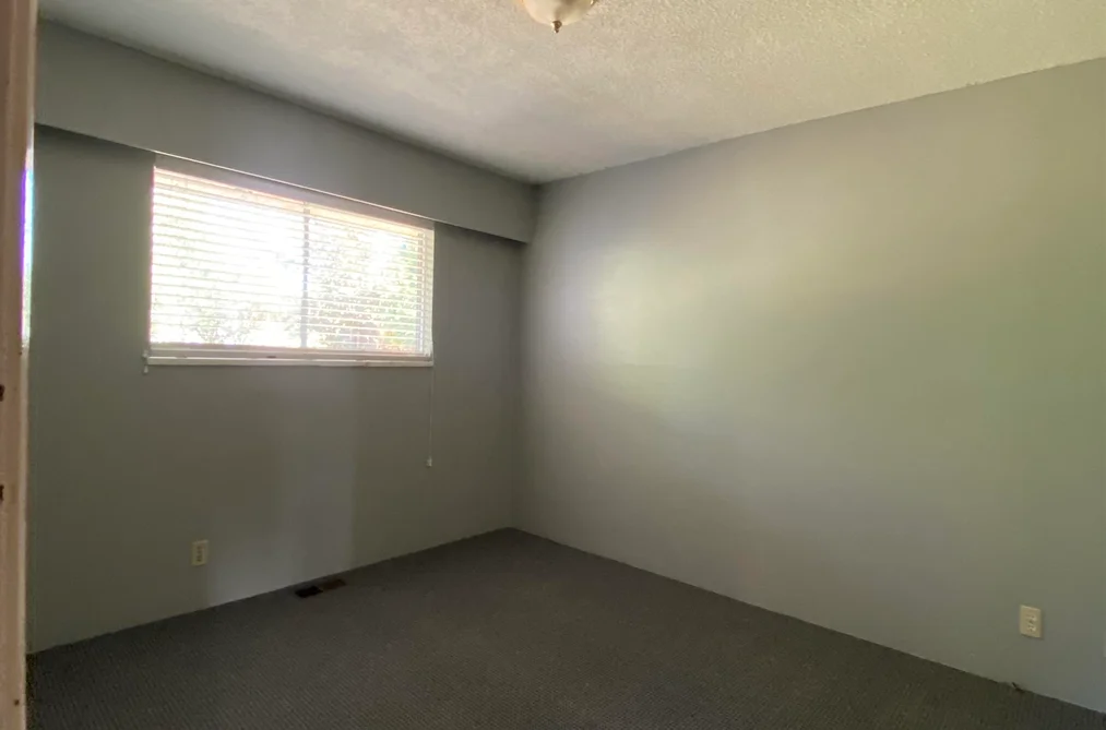 15855 VINE AVENUE, White Rock BC V4B 2T5, White Rock BC — Residential for Sale - Photo 4