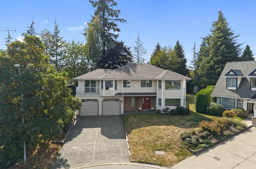 House for sale at 15866 91 Avenue Surrey British Columbia - MLS: R3165902