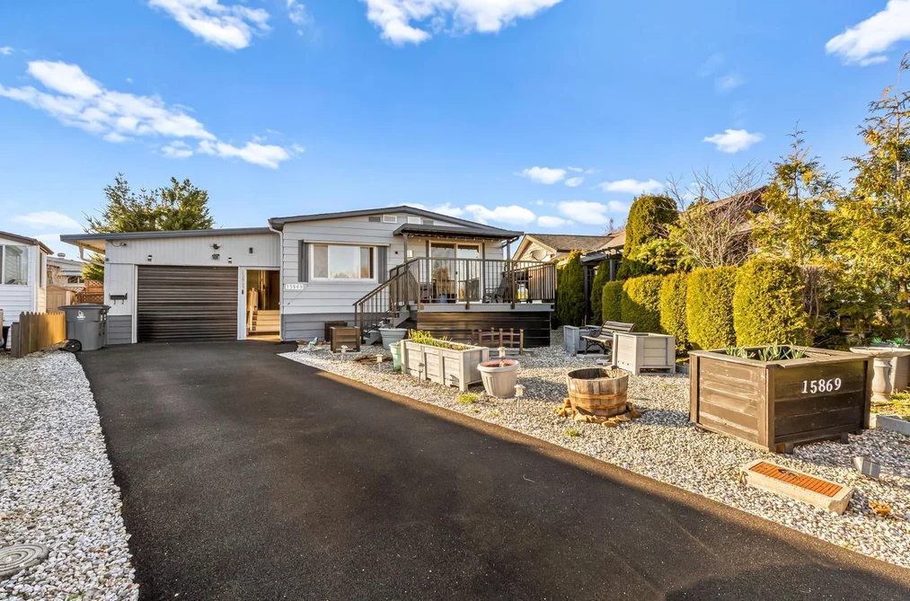 Manufactured On Land for sale at 15869 Yorkshire Place Surrey British Columbia - MLS: R3162861