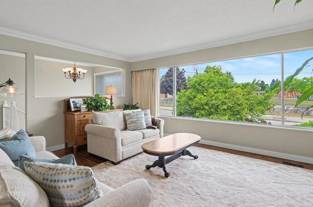 15876 ROPER AVENUE, White Rock BC V4B 2H4, White Rock BC — Residential for Sale — Photo 4 of 22
