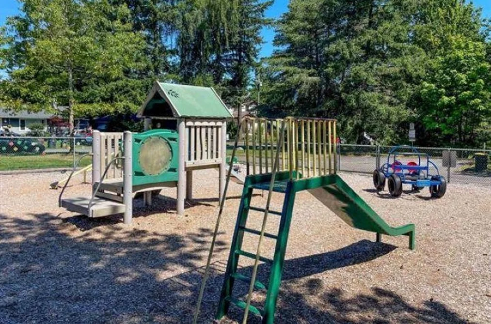 15878 MCBETH ROAD, Surrey BC V4A 5X3, Surrey BC — Residential for Sale — Photo 33 of 40