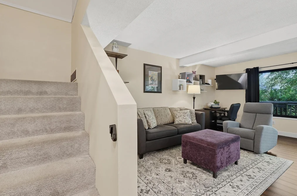 15878 MCBETH ROAD, Surrey BC V4A 5X3, Surrey BC — Residential for Sale — Photo 4 of 40