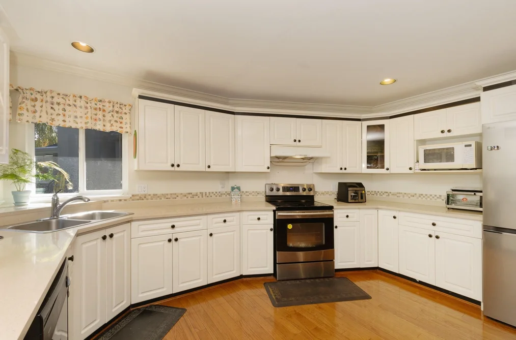 15898 99A Avenue, Surrey, BC - MLS: R3162024 - Photo 14