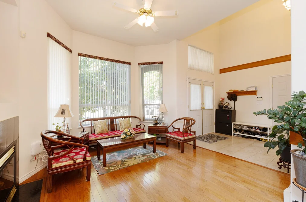 15898 99A Avenue, Surrey, BC - MLS: R3162024 - Photo 3