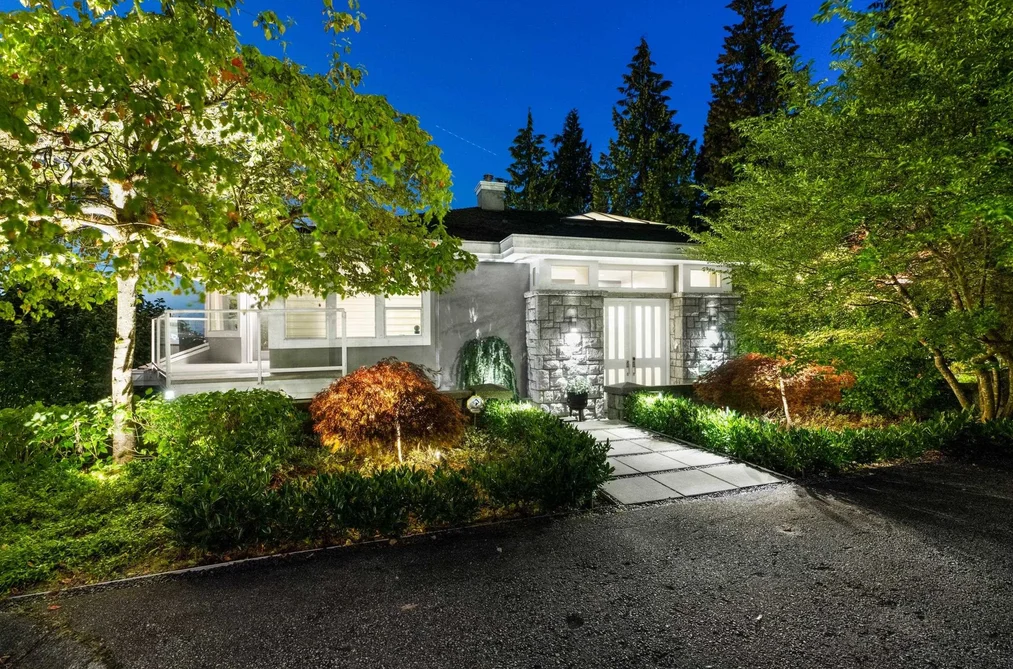 1590 TYROL COURT, West Vancouver, BC — Residential for Sale — Photo 3 of 20
