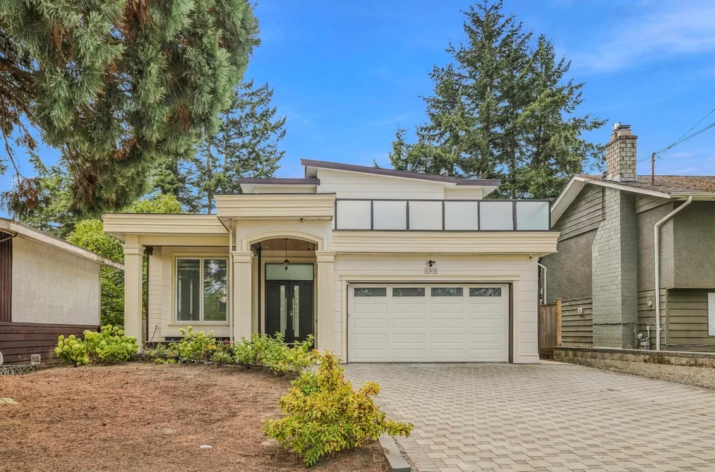 House for sale at 15918 Roper Avenue White Rock British Columbia - MLS: R3165961