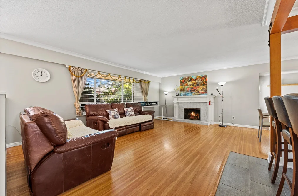 1594 ELINOR CRESCENT, Port Coquitlam BC V3C 2Y9, Port Coquitlam BC — Residential for Sale — Photo 3 of 40