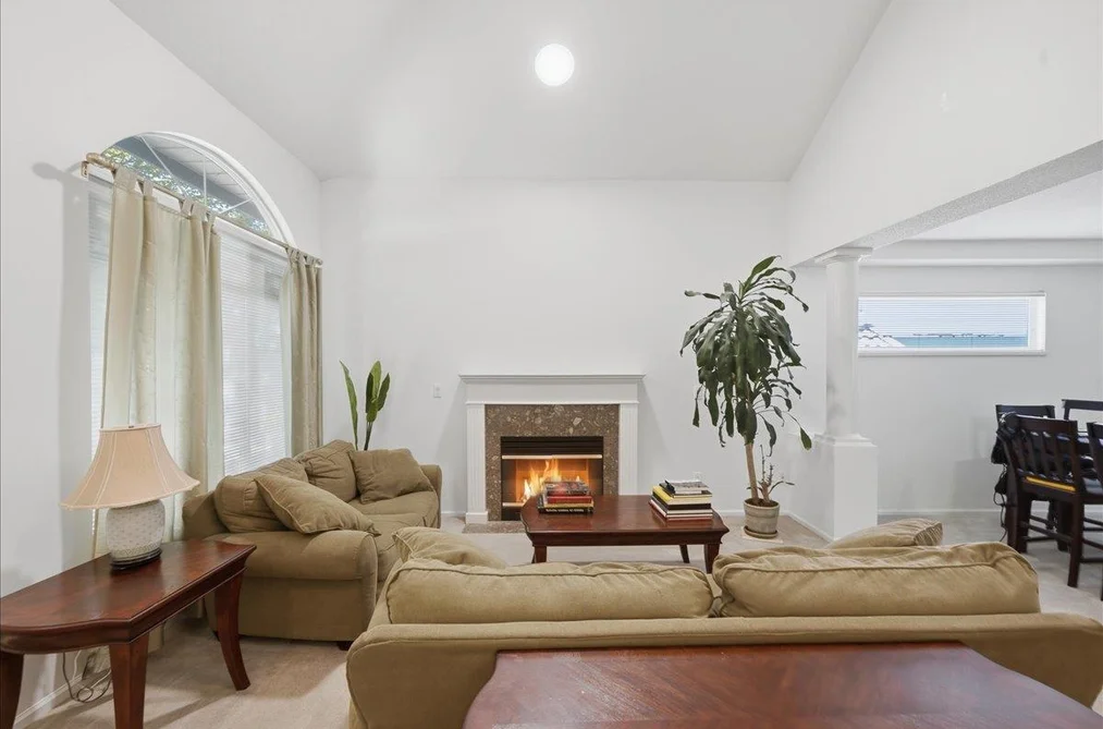 1594 PLATEAU CRESCENT, Coquitlam BC V3E 3B3, Coquitlam BC — Residential for Sale — Photo 3 of 40