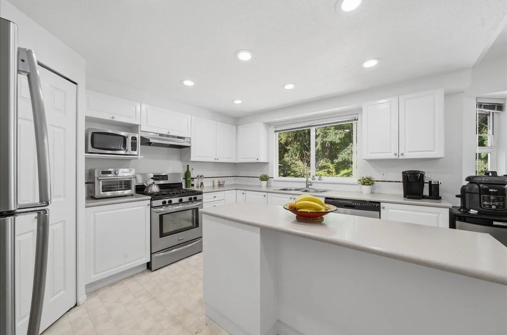 1594 PLATEAU CRESCENT, Coquitlam BC V3E 3B3, Coquitlam BC — Residential for Sale — Photo 8 of 40