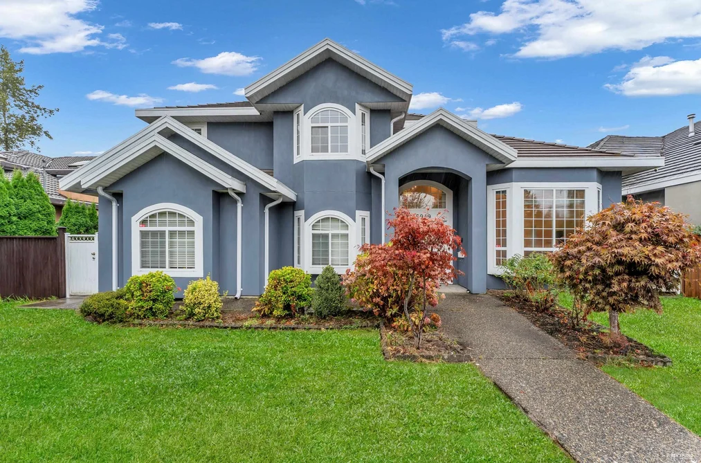 House for sale at 15949 108 Avenue Surrey British Columbia - MLS: R3121624