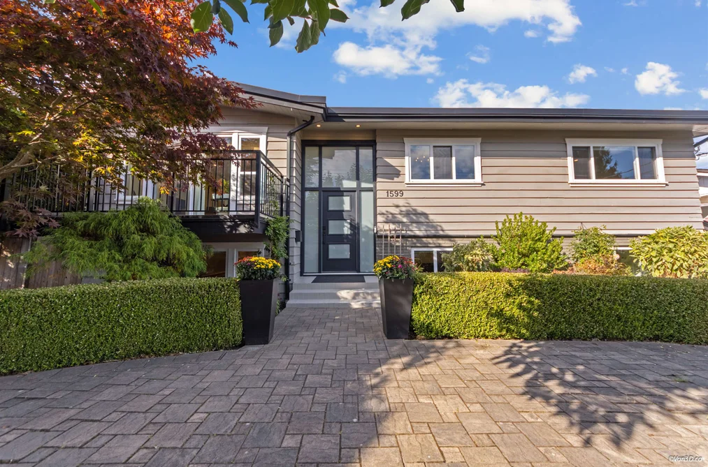 House for sale at 1599 Eden Avenue Coquitlam British Columbia - MLS: R3168822