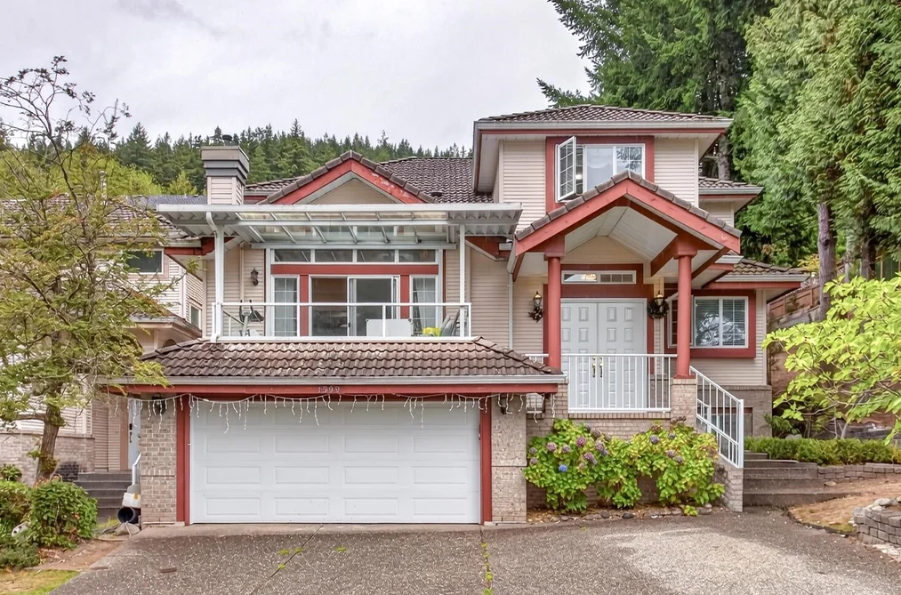 House for sale at 1599 Plateau Crescent Coquitlam British Columbia - MLS: R3166548