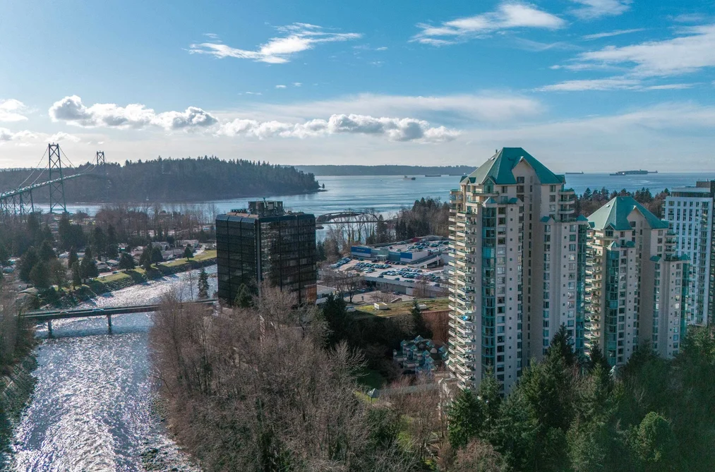 15B 338 TAYLOR WAY, West Vancouver BC V7T 2Y1, West Vancouver BC — Residential for Sale - Photo 2