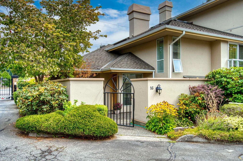 Townhouse for sale at 16 1759 130 Street Surrey British Columbia - MLS: R3158242