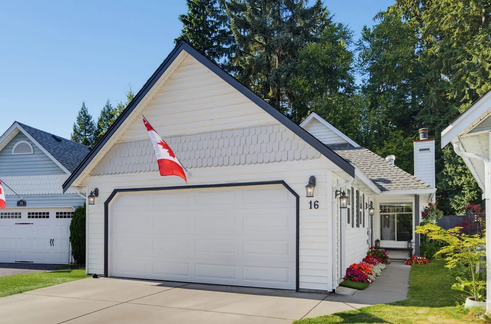 House for sale at 16 2865 Glen Drive Coquitlam British Columbia - MLS: R3162156