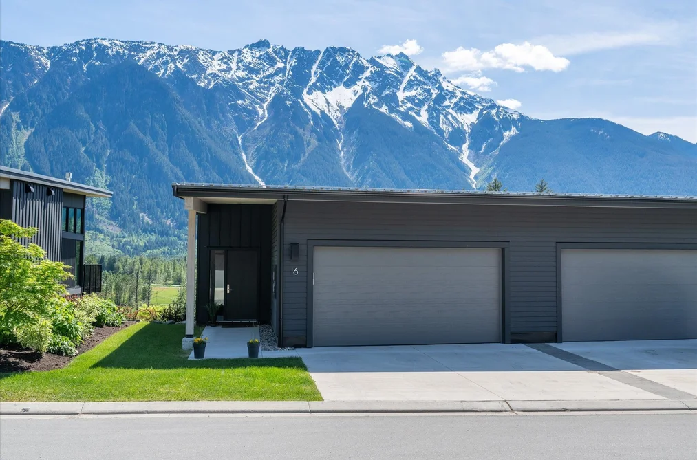 Half Duplex for sale at 16 4000 Sunstone Way Pemberton British Columbia - MLS: R3160095