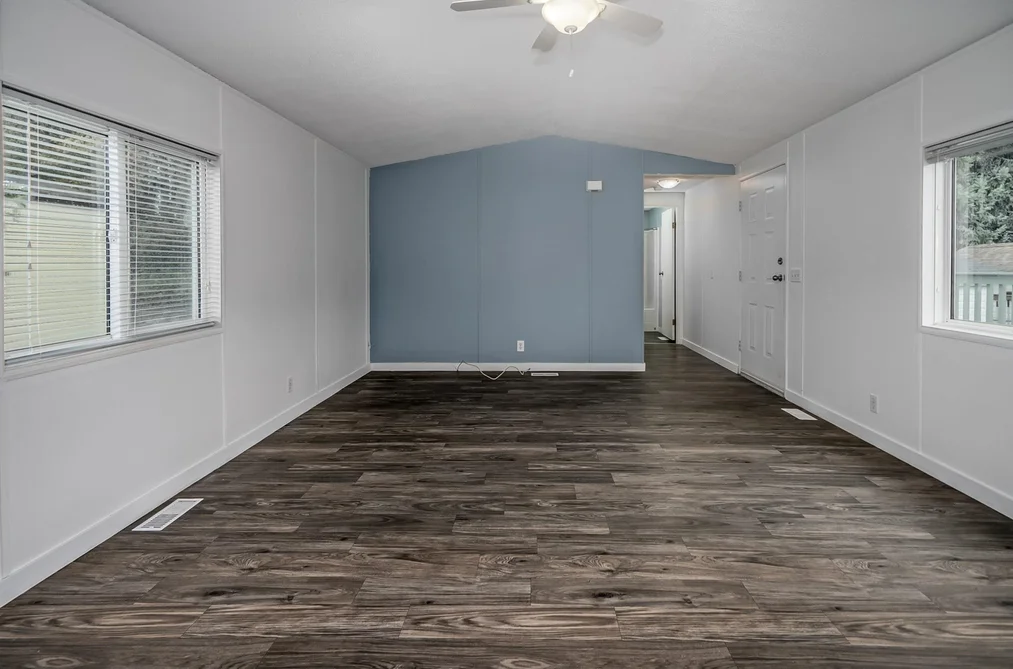 16-41168 Lougheed Highway, Mission, BC - Manufactured Home for Sale - Photo 4 of 25 16-41168 Lougheed Highway, Mission, BC - Manufactured Home for Sale - Photo 4 of 25