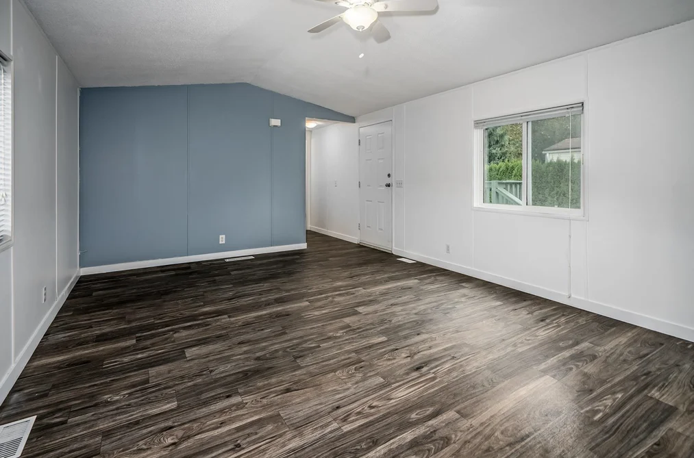 16-41168 Lougheed Highway, Mission, BC - Manufactured Home for Sale - Photo 6 of 25 16-41168 Lougheed Highway, Mission, BC - Manufactured Home for Sale - Photo 6 of 25