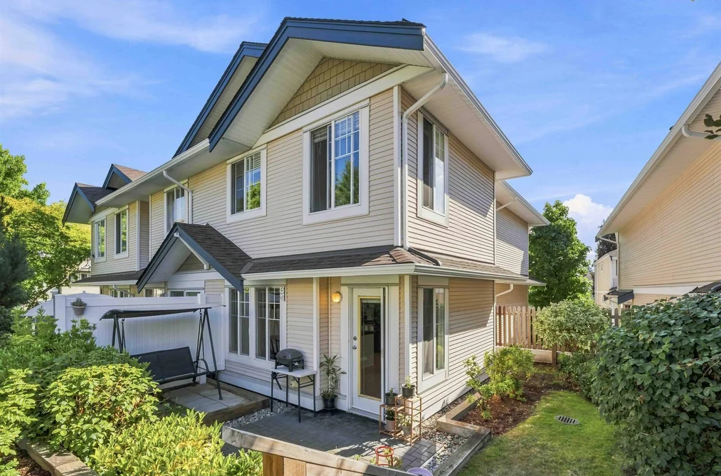 Townhouse for sale at 16 6533 121 Street Surrey British Columbia - MLS: R3158948