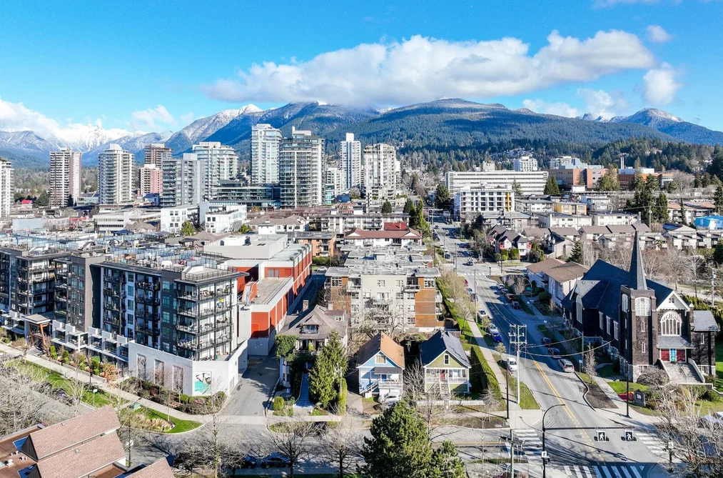 160 164 166 E 10TH STREET, North Vancouver BC V7L 2C8, North Vancouver BC — Land for Sale - Photo 3