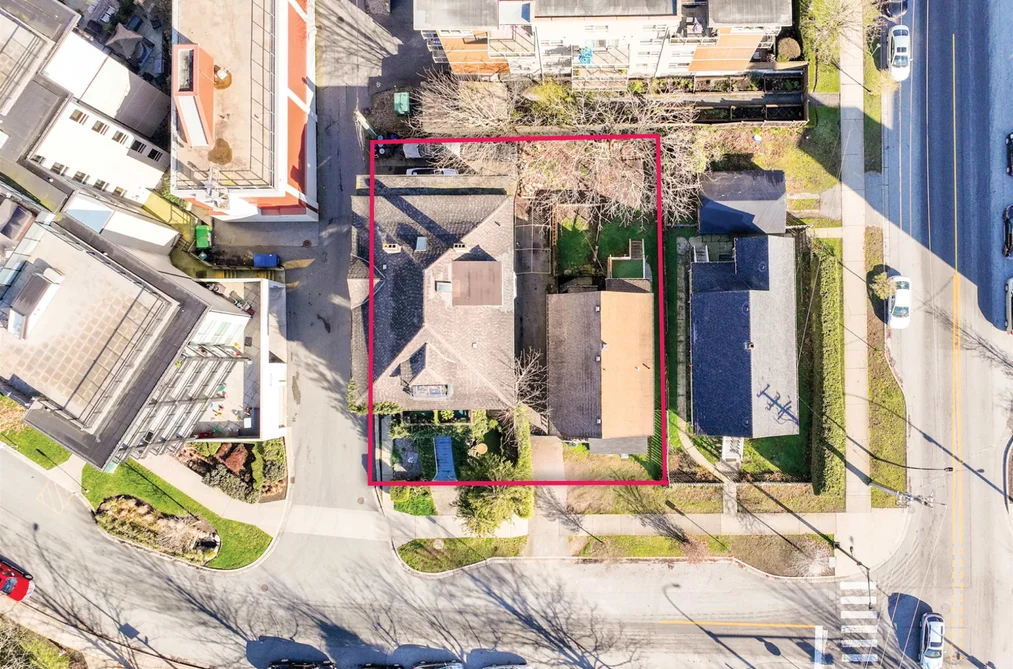 Property for sale at 160 164 E 10th Street North Vancouver British Columbia - MLS: R3139414