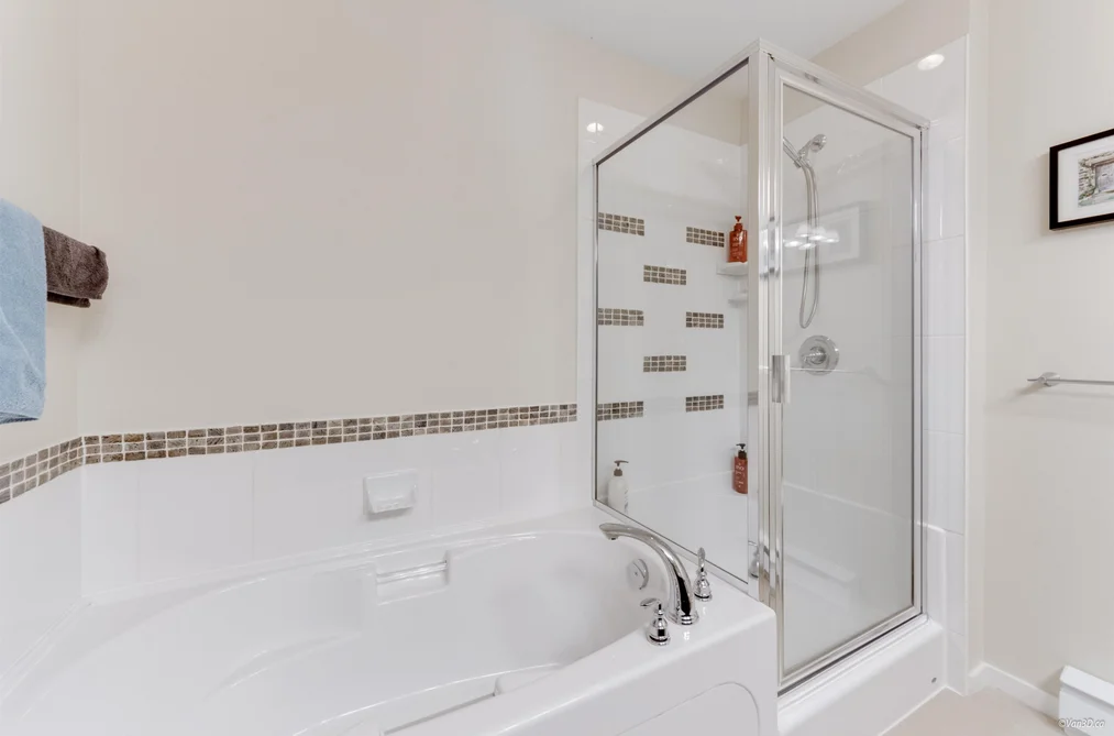 160 3105 DAYANEE SPRINGS BOULEVARD, Coquitlam BC V3E 0C2, Coquitlam BC — Residential for Sale — Photo 19 of 40