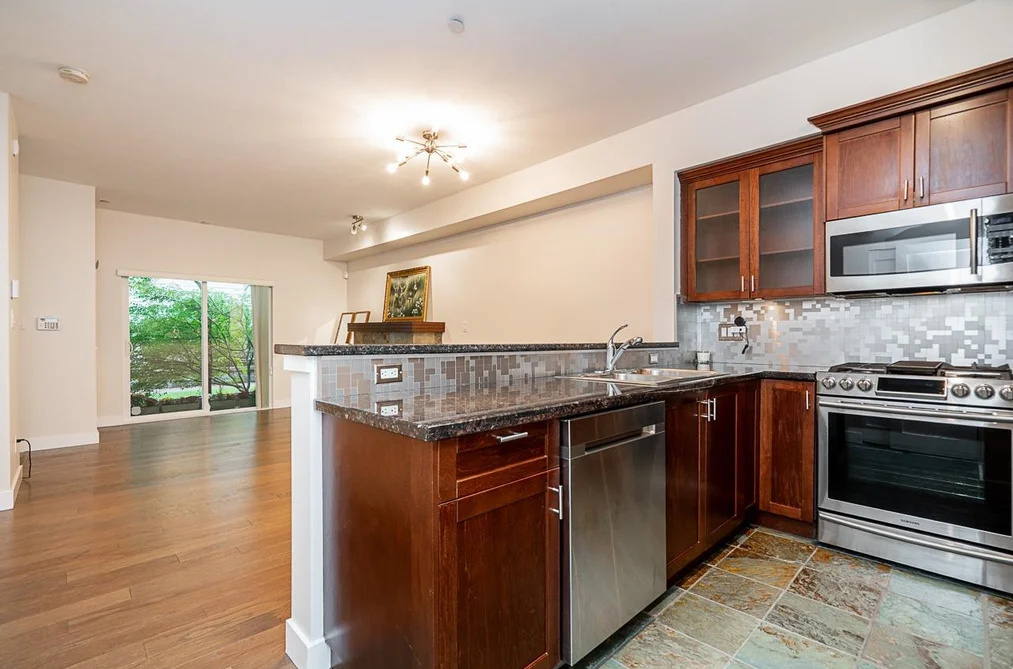 160 7388 MACPHERSON AVENUE, Burnaby BC V5J 0A1, Burnaby BC — Residential for Sale — Photo 16 of 40