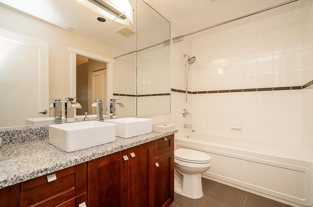 160 7388 MACPHERSON AVENUE, Burnaby BC V5J 0A1, Burnaby BC — Residential for Sale — Photo 33 of 40