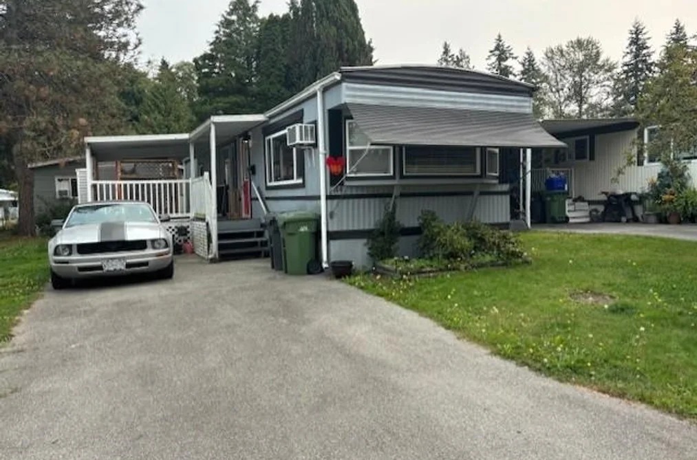 160 7790 KING GEORGE BOULEVARD, Surrey BC V3W 5Y4, Surrey BC — Residential for Sale - Photo 3
